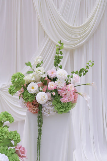 The Garden Blush Large Aisle/Pedestal Meadow