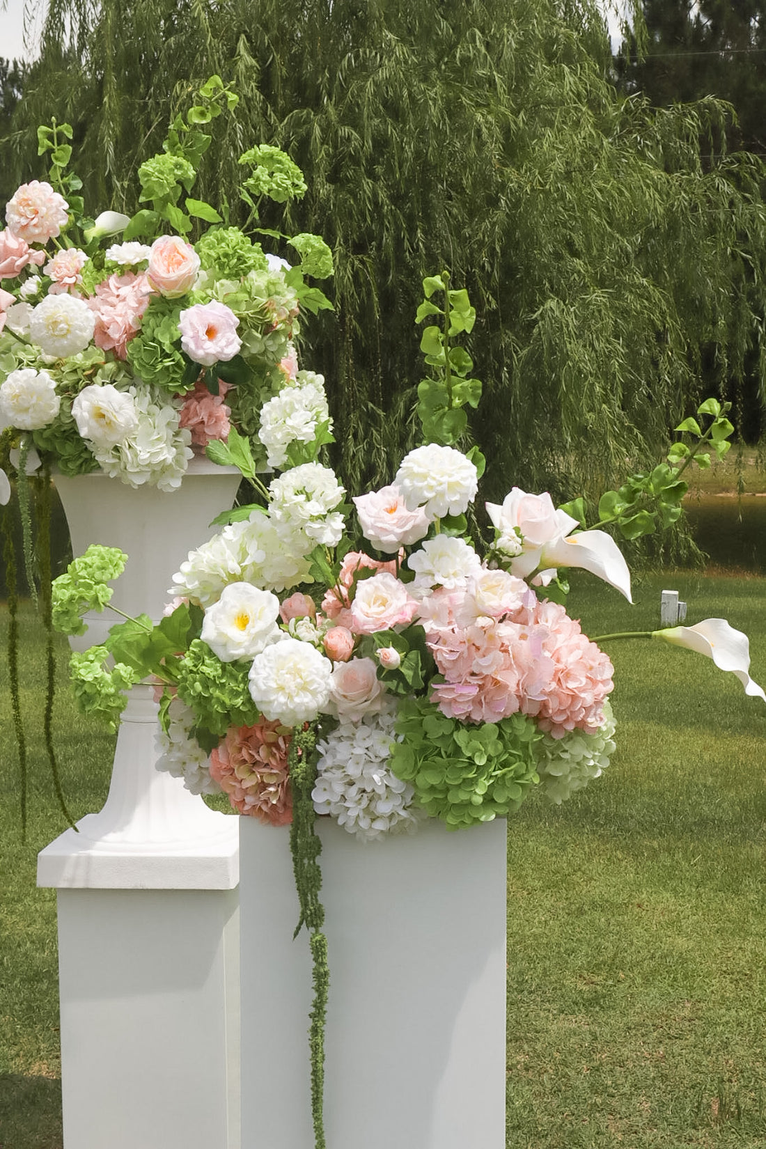The Garden Blush Large Aisle/Pedestal Meadow