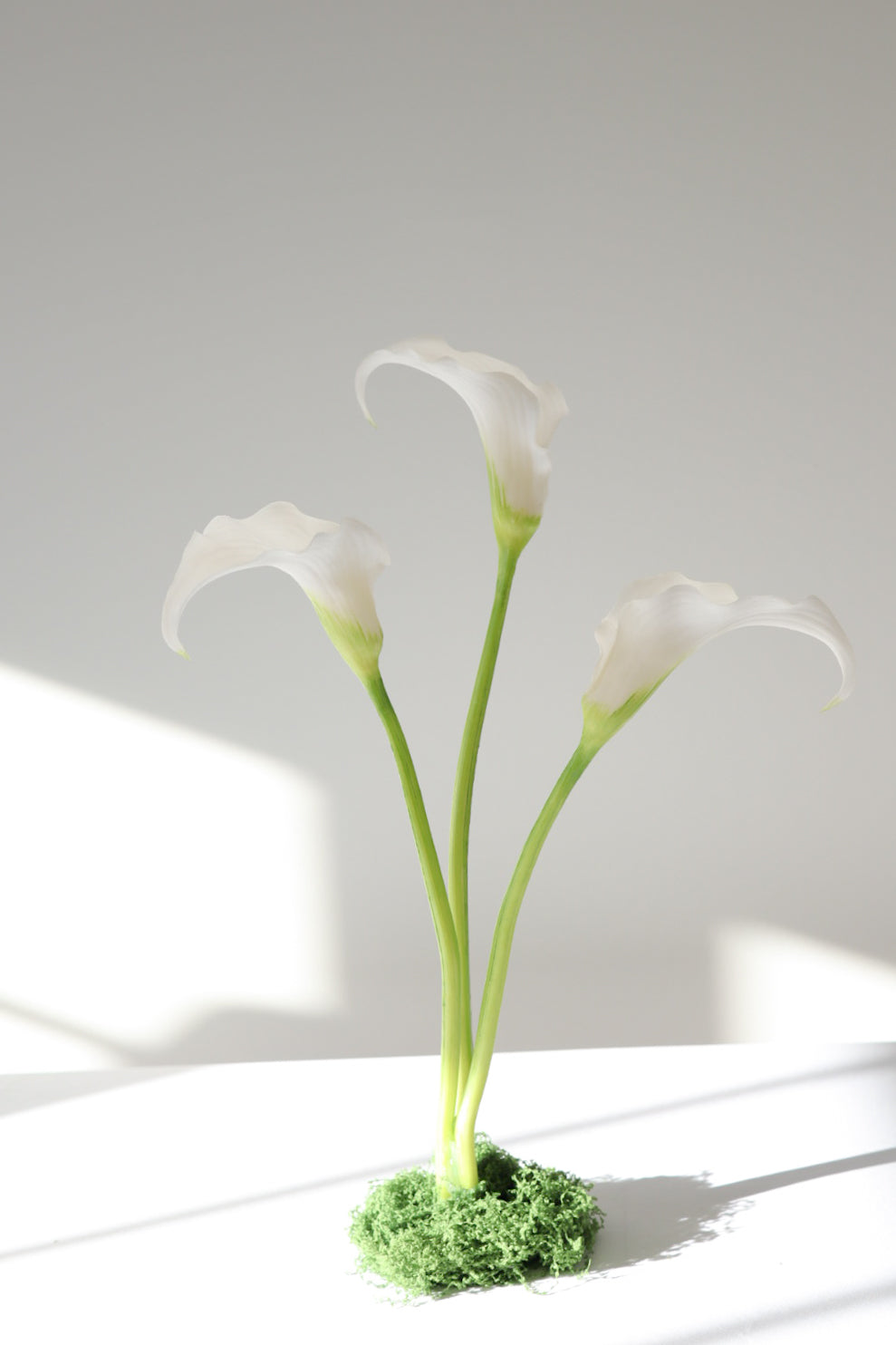 The Editorial Calla Lily Ikebana Arrangement
