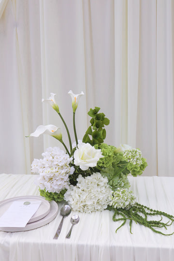The Editorial Medium Meadow/Centerpiece