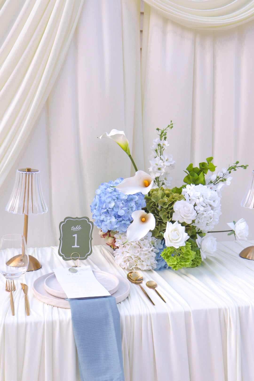 The Coastal Medium Ground Meadow/Centerpiece